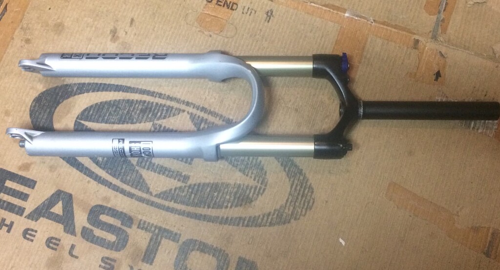 ROCKSHOX RECON 351 SOLO AIR（26インチ）※匿名配送 b24167c930b7217591b691057b0c66