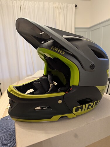 PXL_20251025_211200023